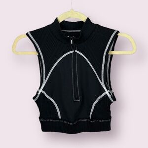 new with tags black urban outfitters crop top